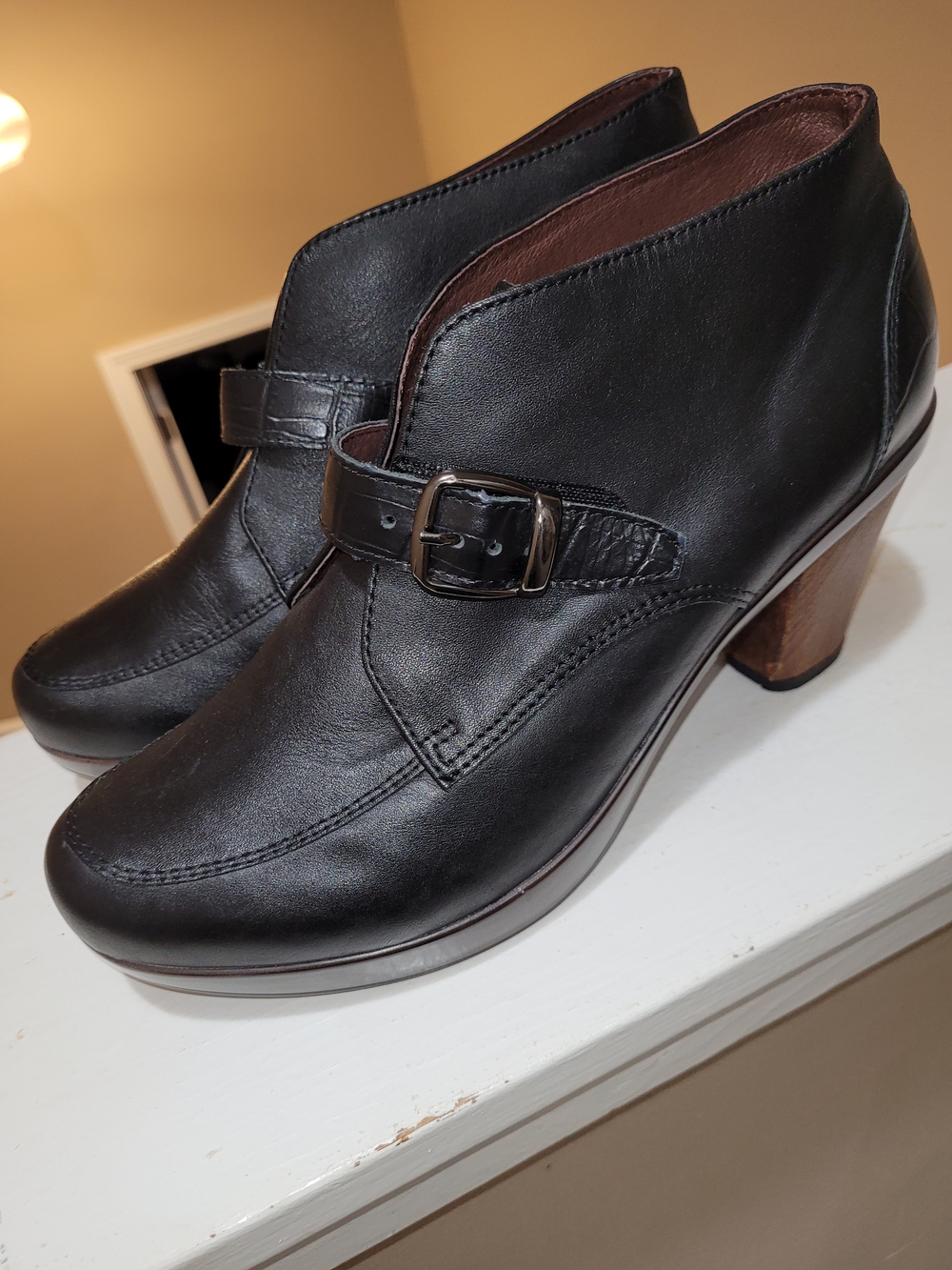 Black Leather Buckle Heel Ankle Shoes